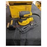 DeWalt 5" Variable Speed Hook & Loop Random Orbit