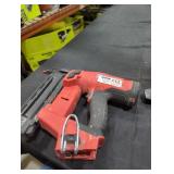 Milwaukee M18 18 ga brad nailer