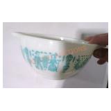 Vintage Pyrex 401 Butterprint Mixing Bowl