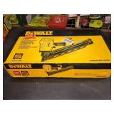 Dewalt Pneumatic 28ï¿½ Framing Nailer