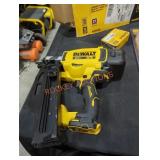 DeWalt 20v 21ï¿½ plastic collated framing nailer