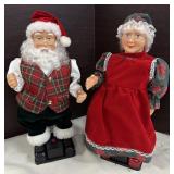 Mr & Mrs Clause Singing Mrs Clause