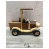 Rubbariders Small wooden antique car