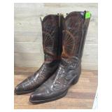 Size 11 brown Texas boots.  Has been worn