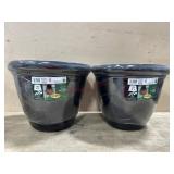 2-14.9 inch 1.5 gallon planters