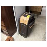 RIONI LARGE LUGGAGE (LOCATED IN EDGEWATER, NJ)