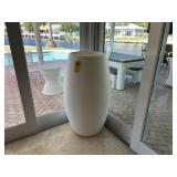 LARGE WHITE PLASTIC POT - 42