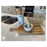 4PC KITCHEN ITEMS