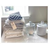 9PC LAUNDRY ITEMS