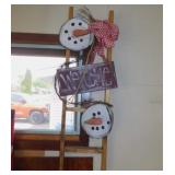 Wooden Welcome Winter snowman ladder decor