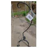 Metal 3 footed plant hanger, 35" tall