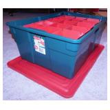 Rubbermaid 11 gal. storage tote w/ lid - Christmas