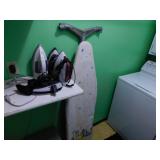 4 electric steam irons - Ironing board w/ cover