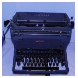 Vintage Underwood manual typewriter, made in USA