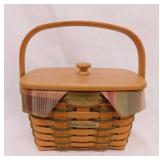 2002 Longaberger Dresden Collector basket w/