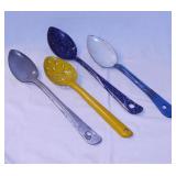 4 graniteware & enamelware spoons