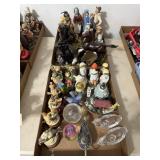 Box of ceramic figurines, Eagle statue, Roman