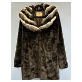 Ladies Designer Fur Coat Dennis Basso