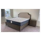 King Size Bed by Riverside Furniture Corp