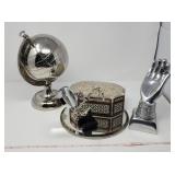 Mirrored Plateau  World Globe Box with Magnifier &