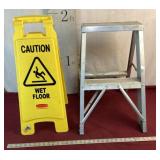 2 foot Aluminum Ladder, Wet Floor Sign