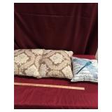 3 Decorative Throw Pillows