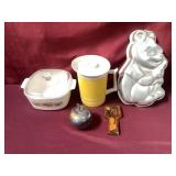 Bear Cake Mold, 3 Liter Corning Ware Lidded