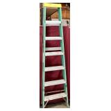 7 Foot Fiberglass Stepladder