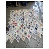 VINTAGE HAND MADE QUILT