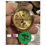 GUCCI MENS WATCH NOTE