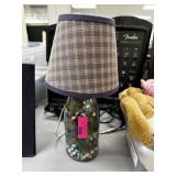 VINTAGE TABLE LAMP FILLED W MARBLES