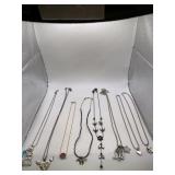 NECKLACE LOT OF 8