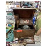 WOOD BOX W DECORATIVE ORBS / MORE