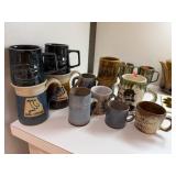 LARGE LOT OF POTTERY / MUGS