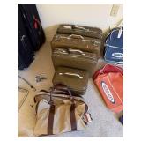 4PC SUITCASES / BAG AMERICAN TOURIST