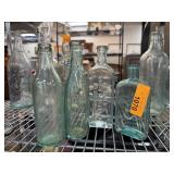 4PC MIX VINTAGE ANTIQUE GLASS BOTTLES