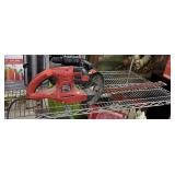 22IN BUSHWACKER BLACK & DECKER HEDGE TRIMMER