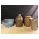 4 PIECES OF POTTERY