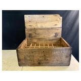 WOODEN WHITE HORSE COLLAR CRATE