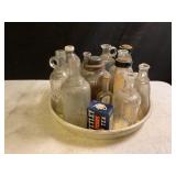 METAL SERVING TRAY WITH GLASS BOTTLES