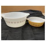 2 PC PYREX TOWN AND COUNTRY