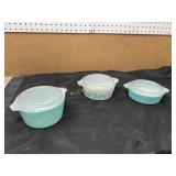 TURQUOISE/WHITE AMISH BUTTERPRINT PYREX