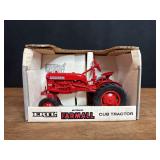 1/16 Farmall Cub NIB Ertl