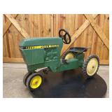 John Deere 4450 Pedal Tractor Ertl