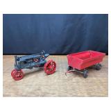 (2) 1/16 Farmall + Wagon