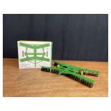 1/16 John Deere Tandem Disk NIB Ertl