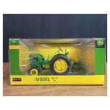 1/16 John Deere L w/Plow NIB SC