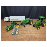 (4) John Deere Toys Rebuilder Lot