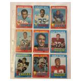 (18) 1971 Topps Football Cards