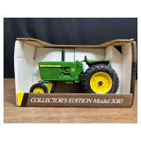 1/16 John Deere 3010 Collector NIB Ertl